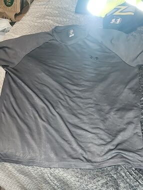 Under Armour GrayRaglan Short-Sleeve Athletic Tee